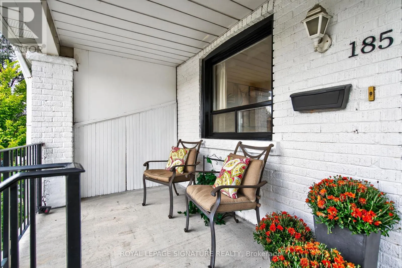 185 DONLANDS AVENUE