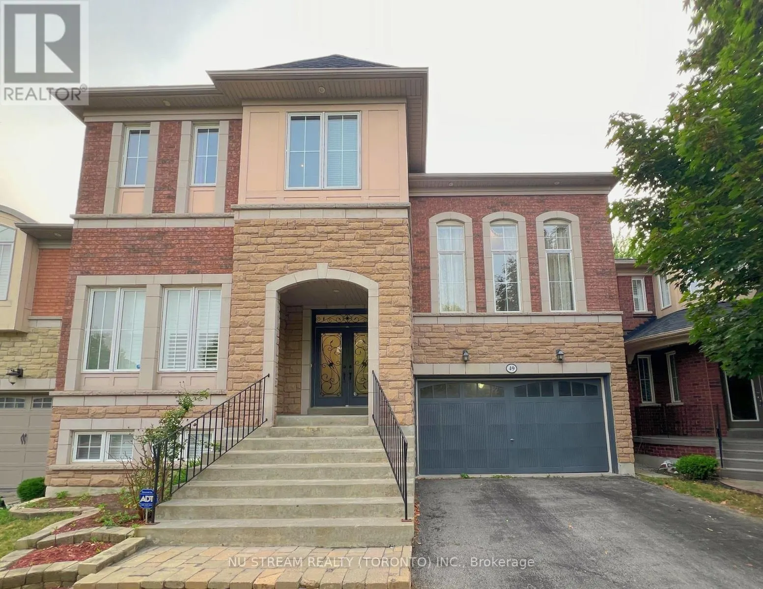49 PORTELLI CRESCENT