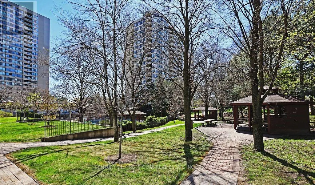 1808 - 225 BAMBURGH CIRCLE