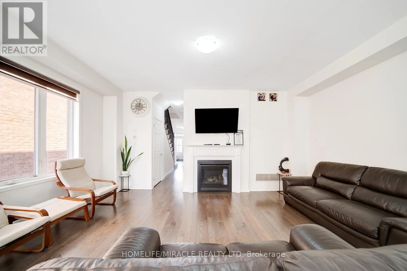 63 AUCKLAND DRIVE
