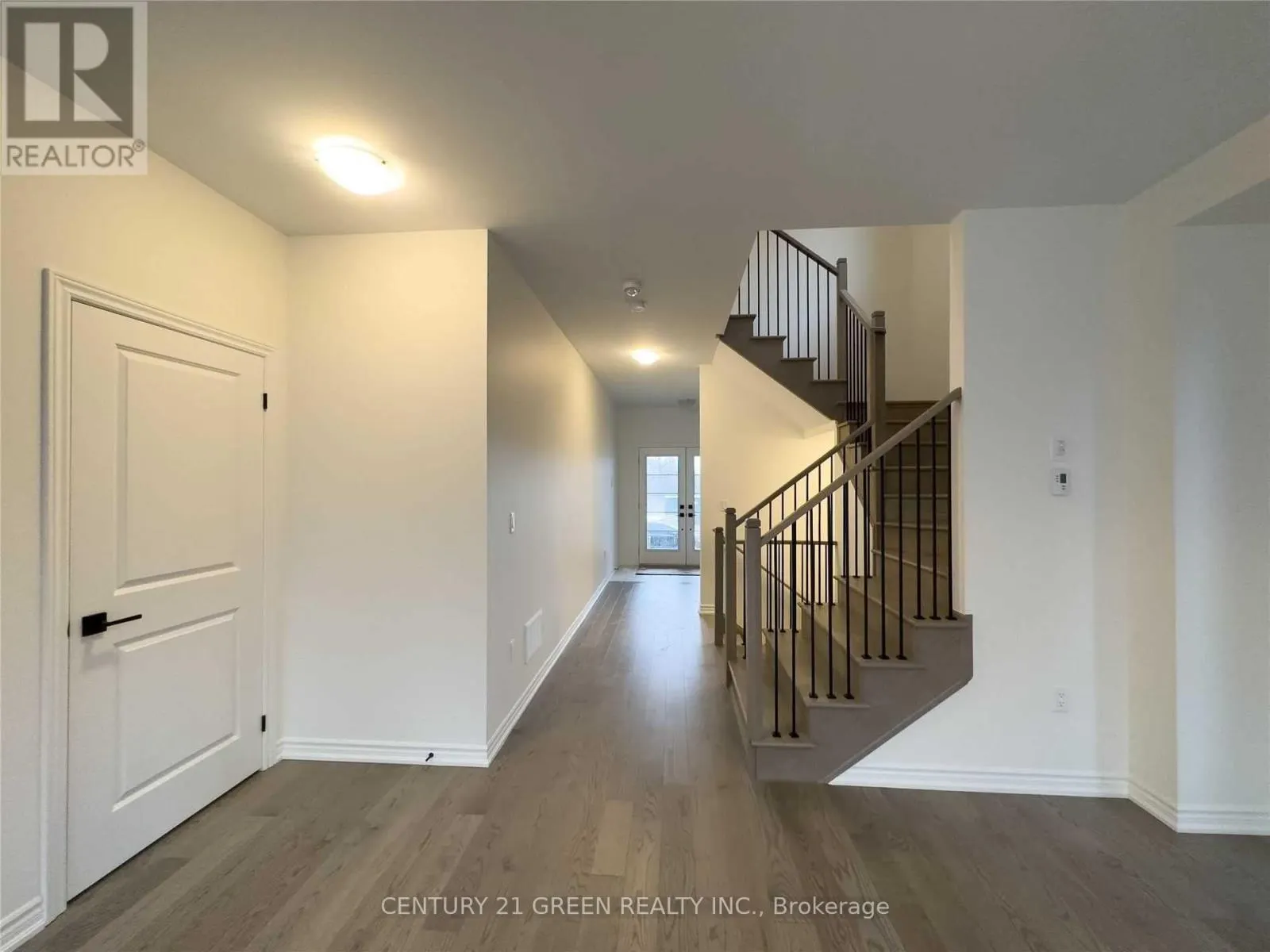 424 CORONATION ROAD
