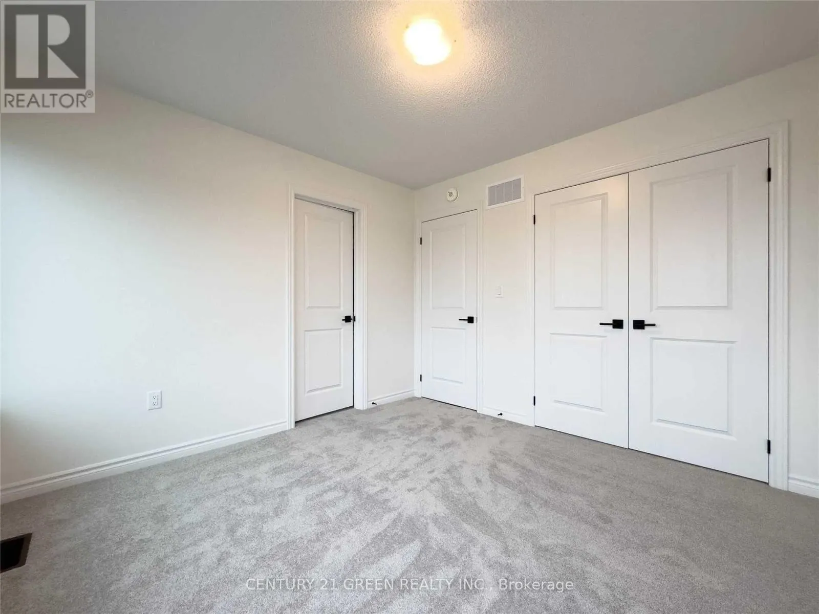 424 CORONATION ROAD