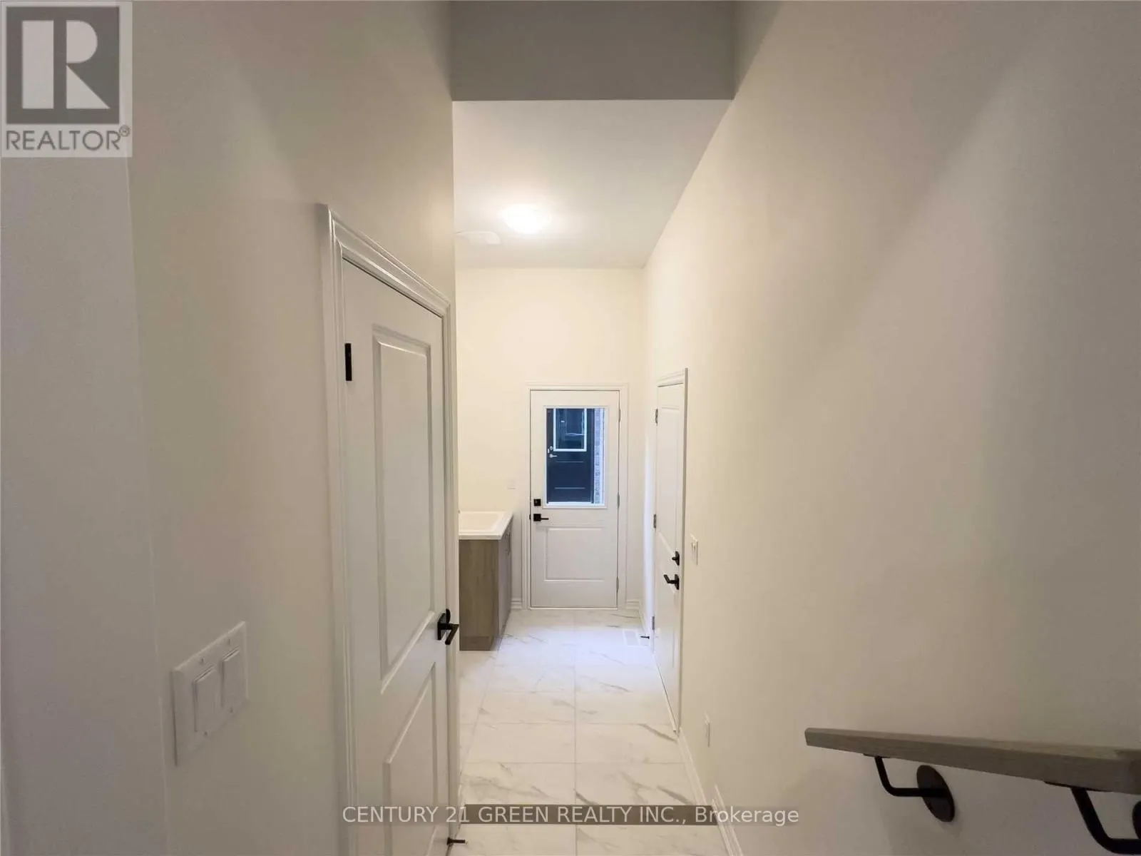 424 CORONATION ROAD