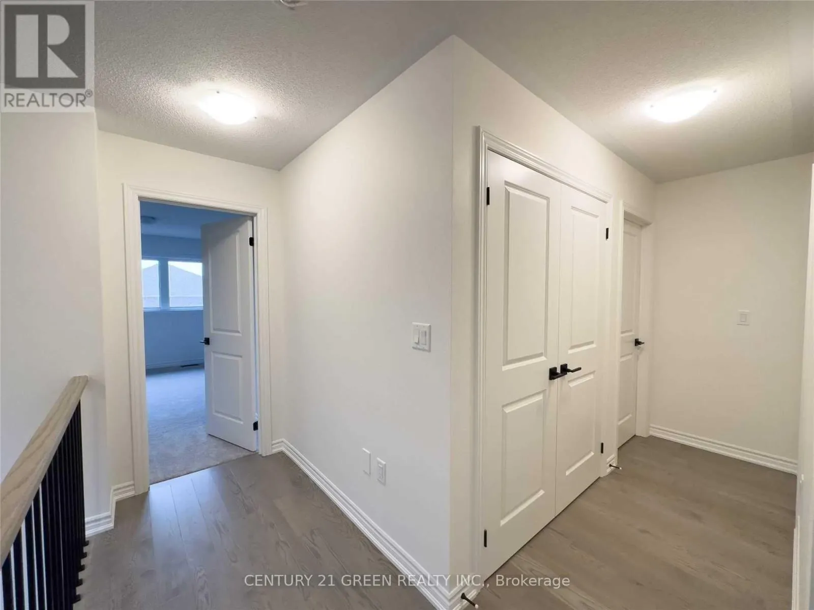 424 CORONATION ROAD