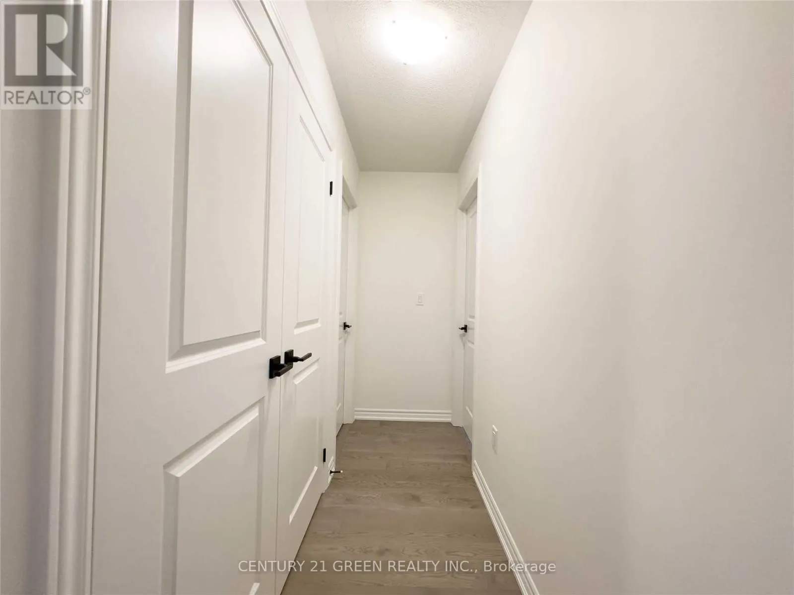 424 CORONATION ROAD