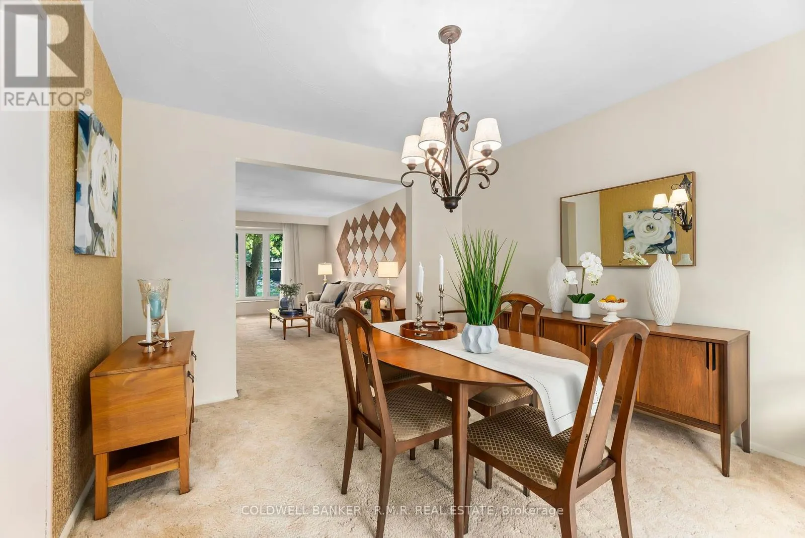 6 CARWIN CRESCENT