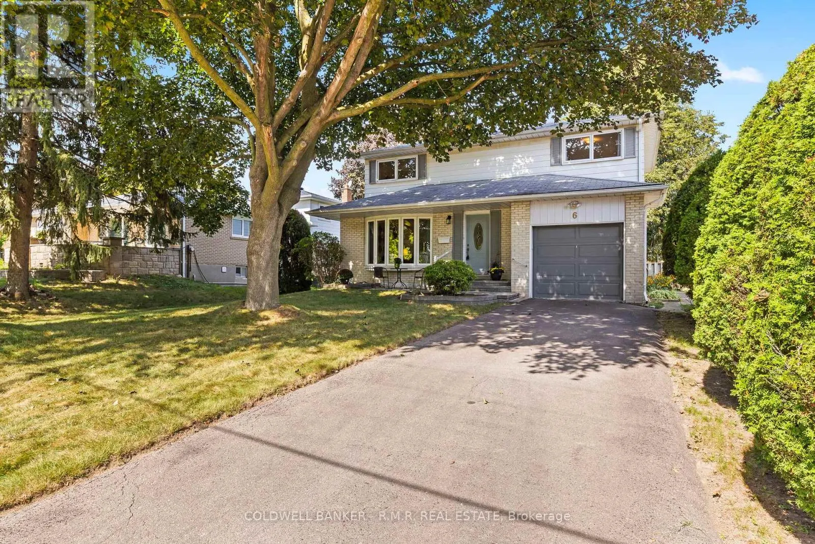 6 CARWIN CRESCENT