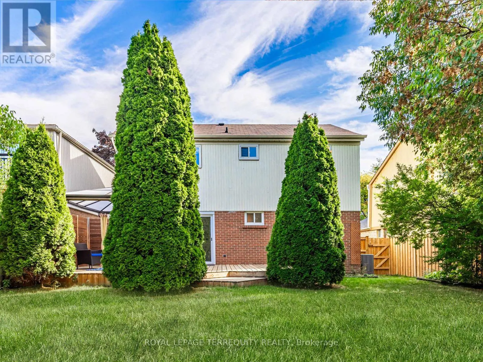 1858 SHADYBROOK DRIVE