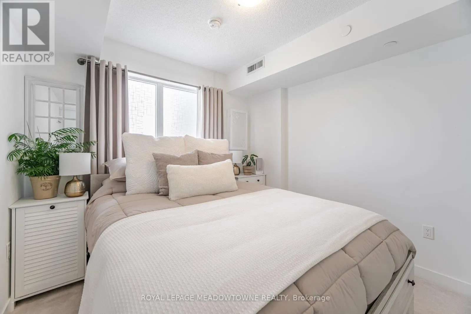 815 - 1346 DANFORTH ROAD