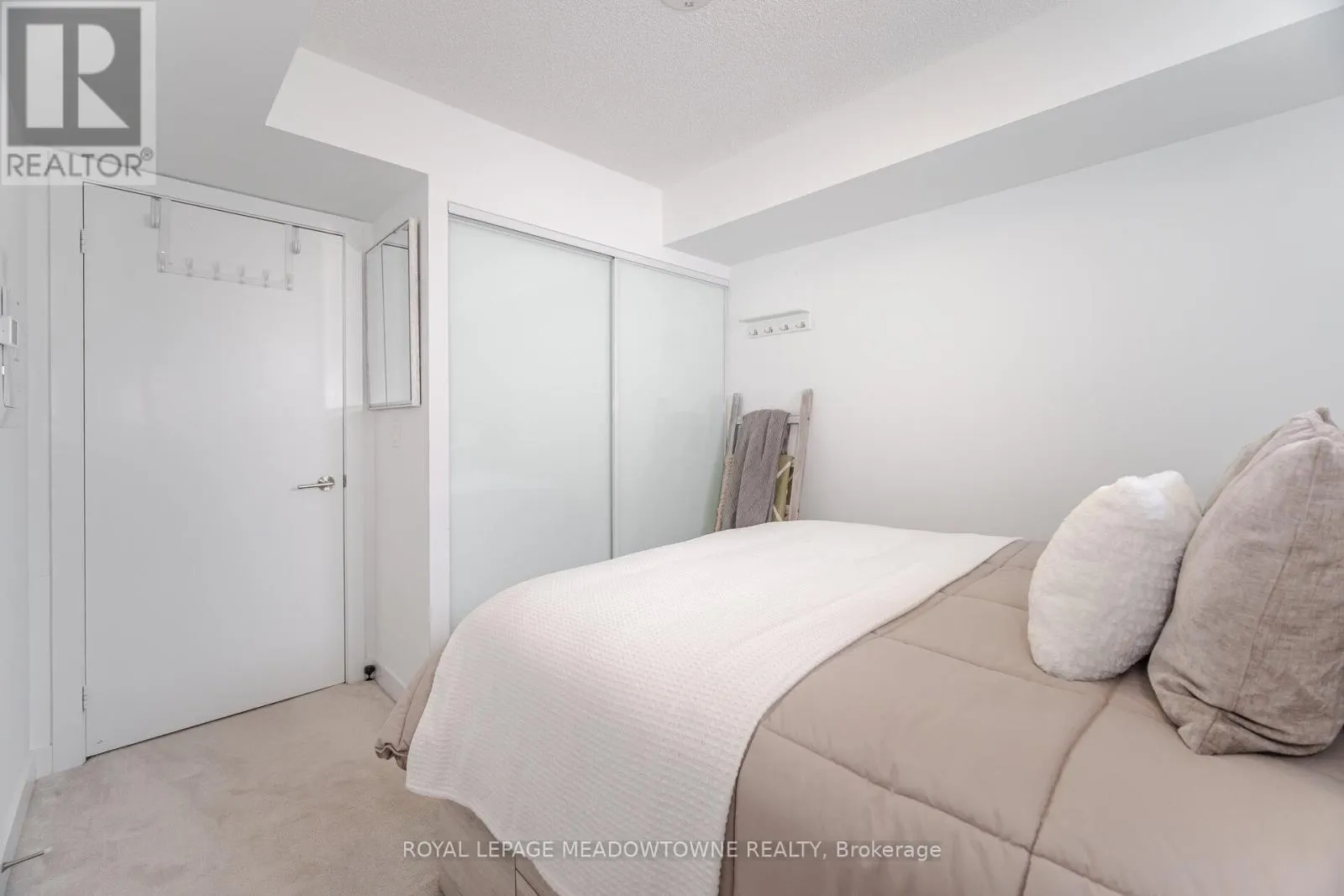 815 - 1346 DANFORTH ROAD