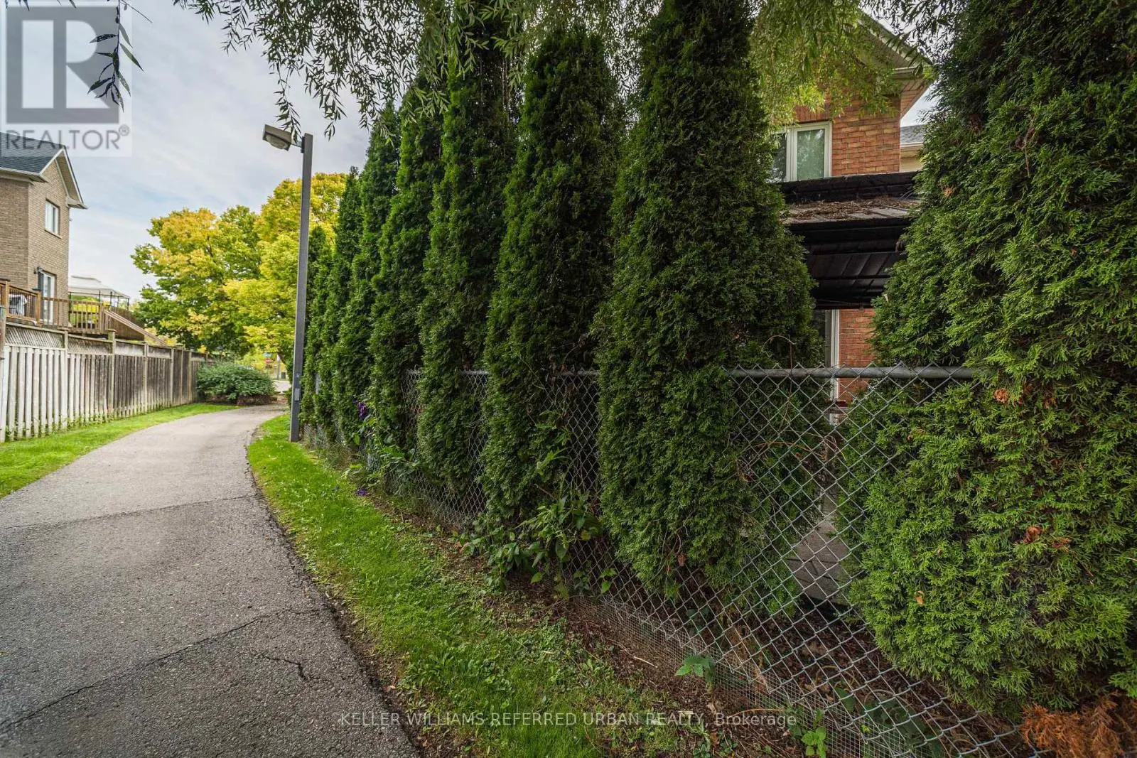 68 - 16 SPRUCEDALE WAY