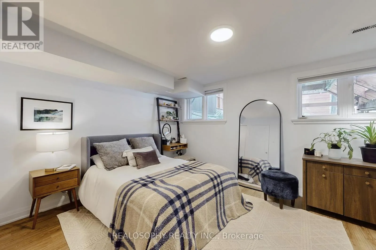 LOWER - 102 MORSE STREET