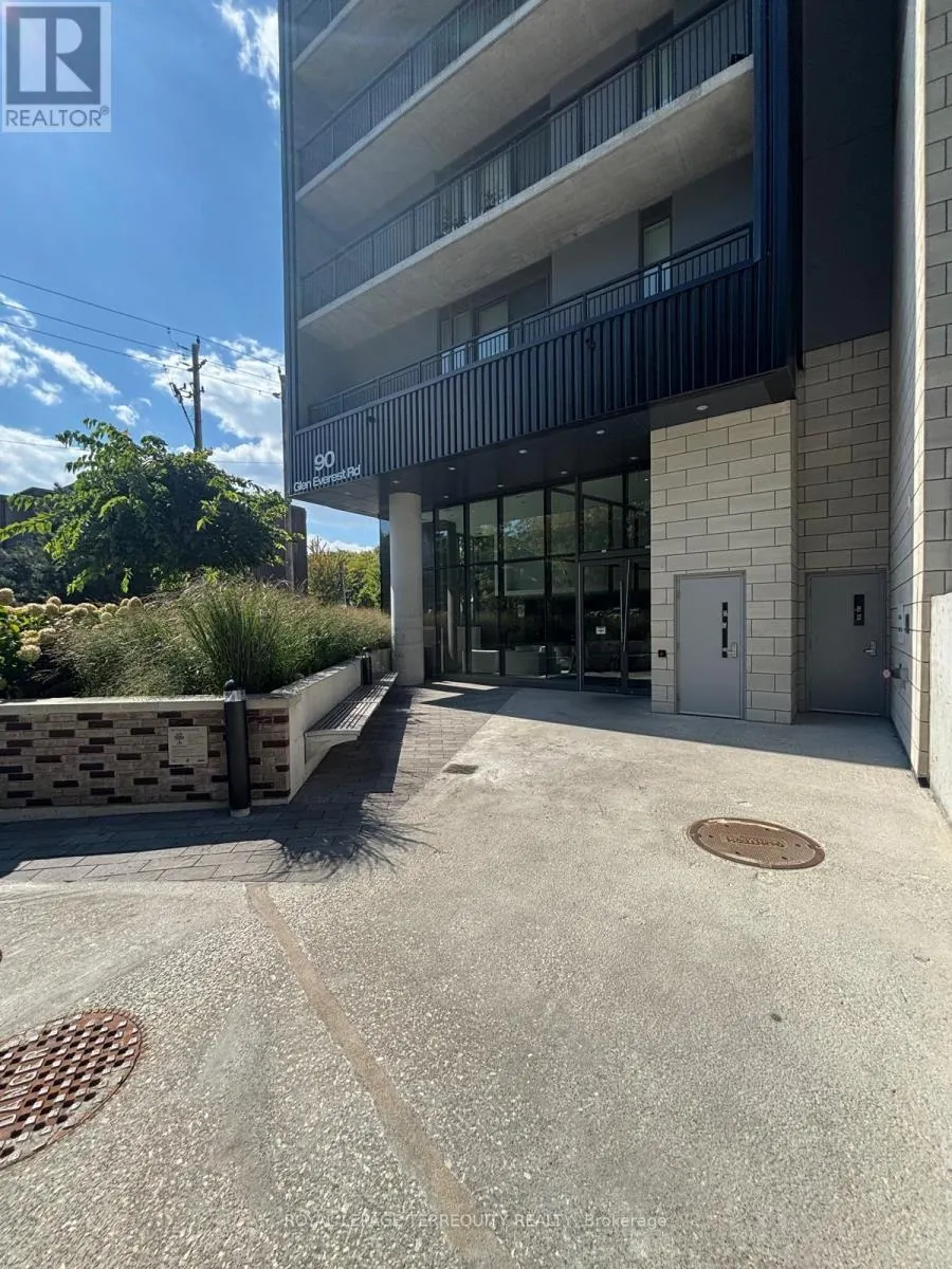 416 - 90 GLEN EVEREST ROAD