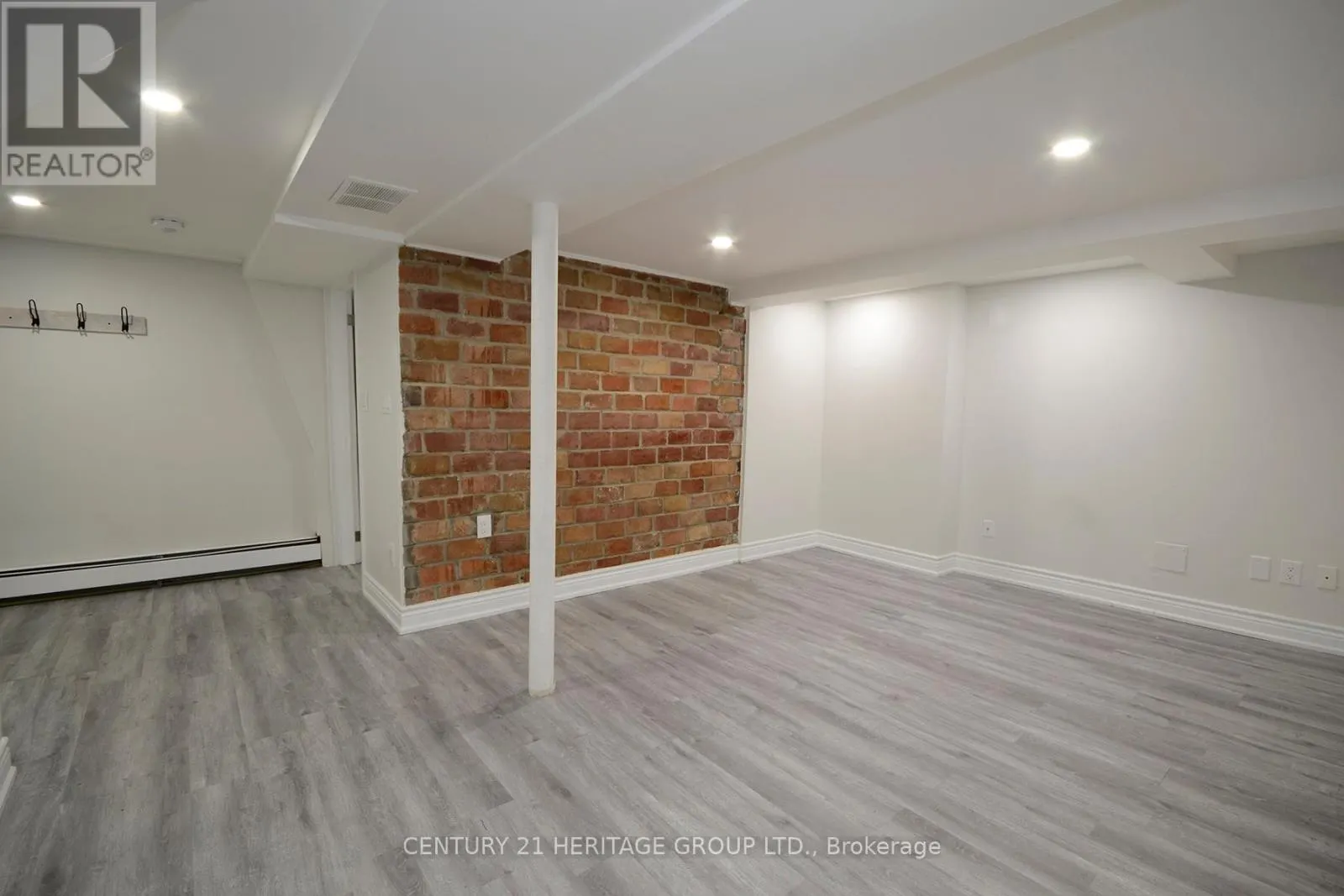 LOWER - 287 CEDARVALE AVENUE