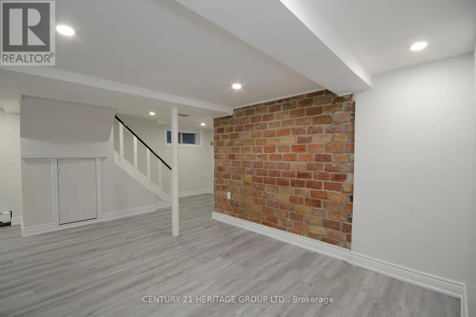 LOWER - 287 CEDARVALE AVENUE