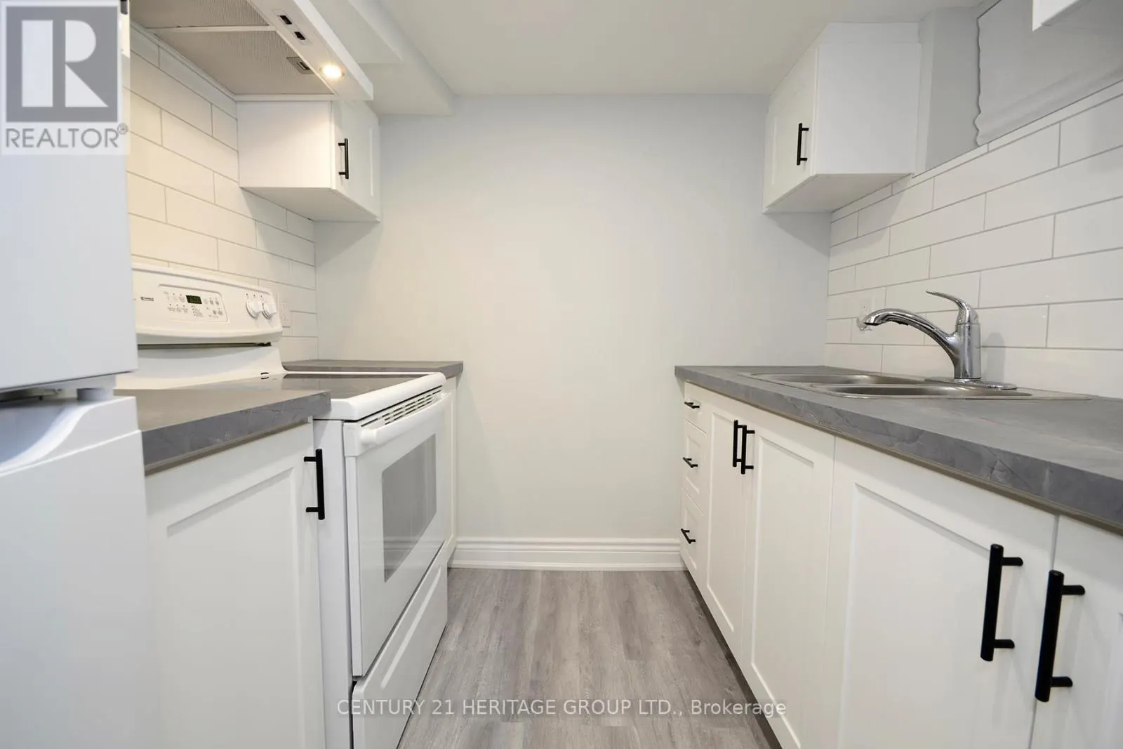 LOWER - 287 CEDARVALE AVENUE