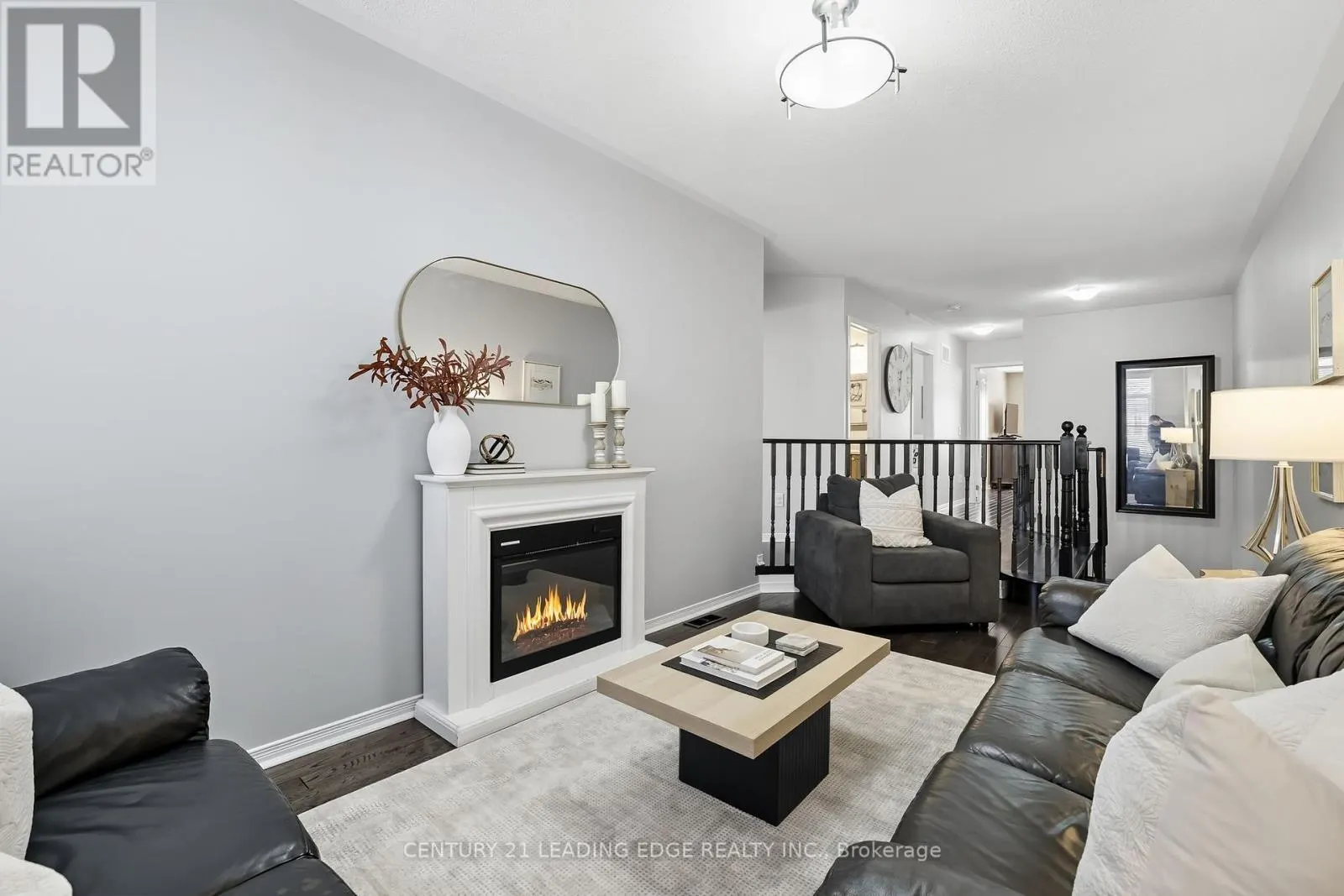 37 STANHOPE STREET