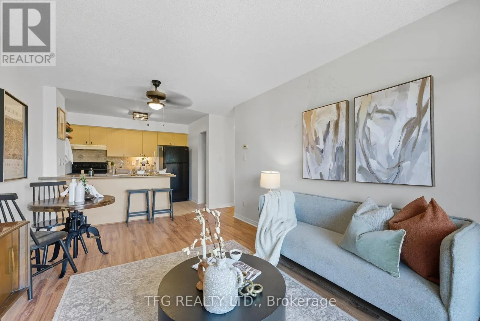 211 - 106 ASPEN SPRINGS DRIVE, #211