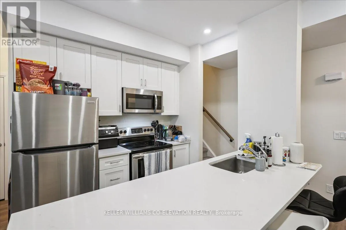 210 - 2635 WILLIAM JACKSON DRIVE