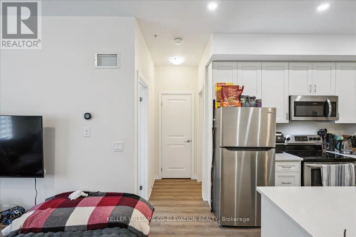 210 - 2635 WILLIAM JACKSON DRIVE