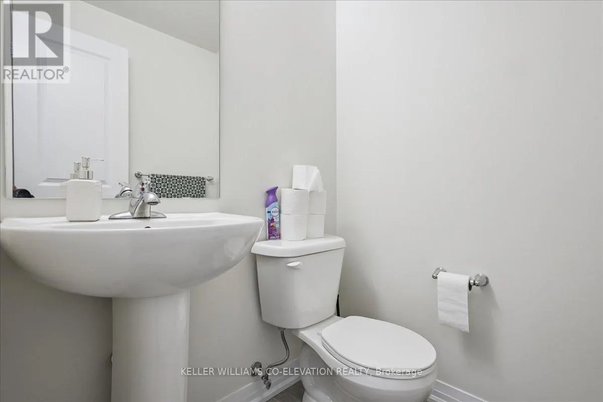 210 - 2635 WILLIAM JACKSON DRIVE