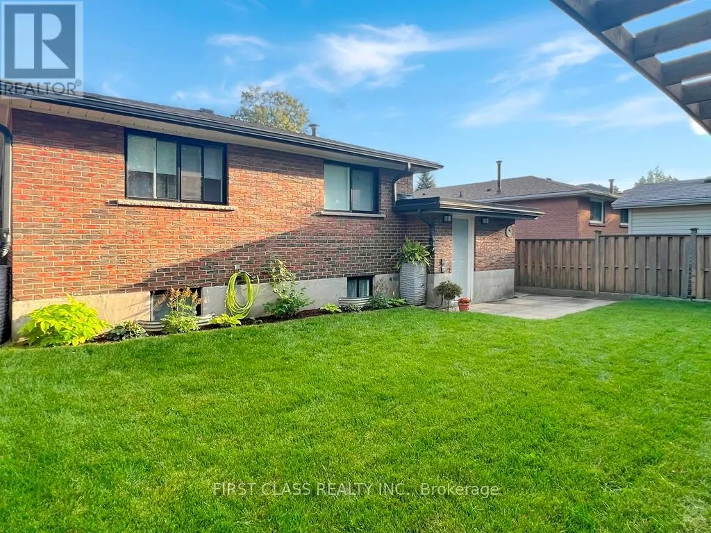 24 FINTONA AVENUE