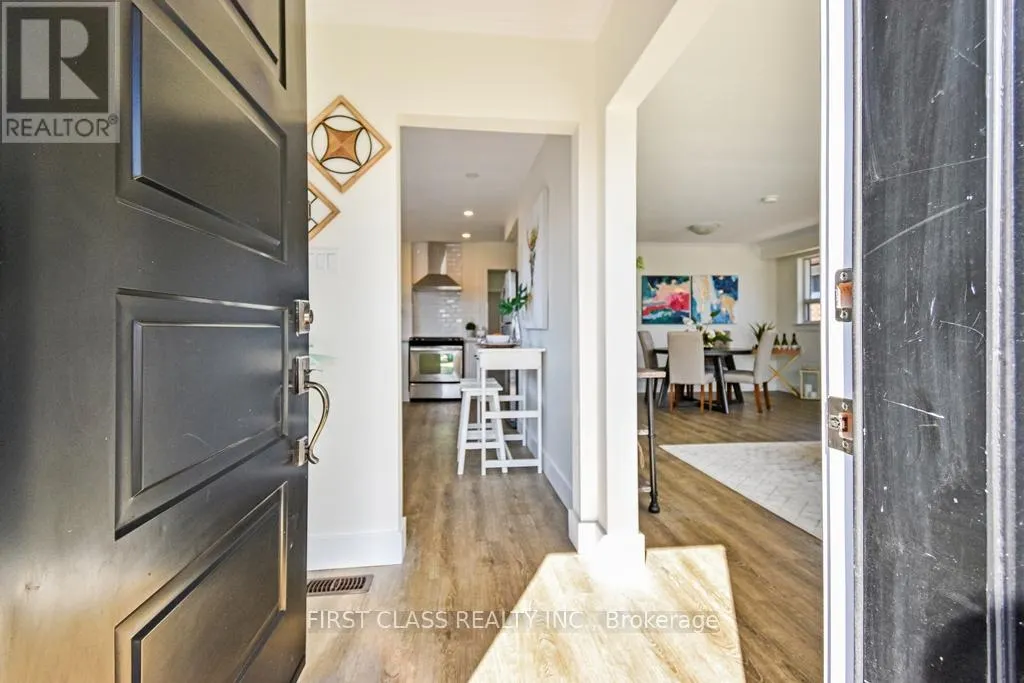 24 FINTONA AVENUE