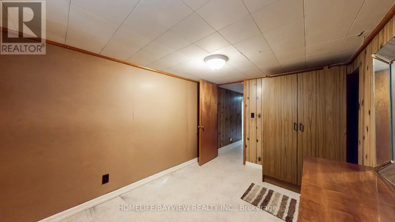 32 DENVALE ROAD