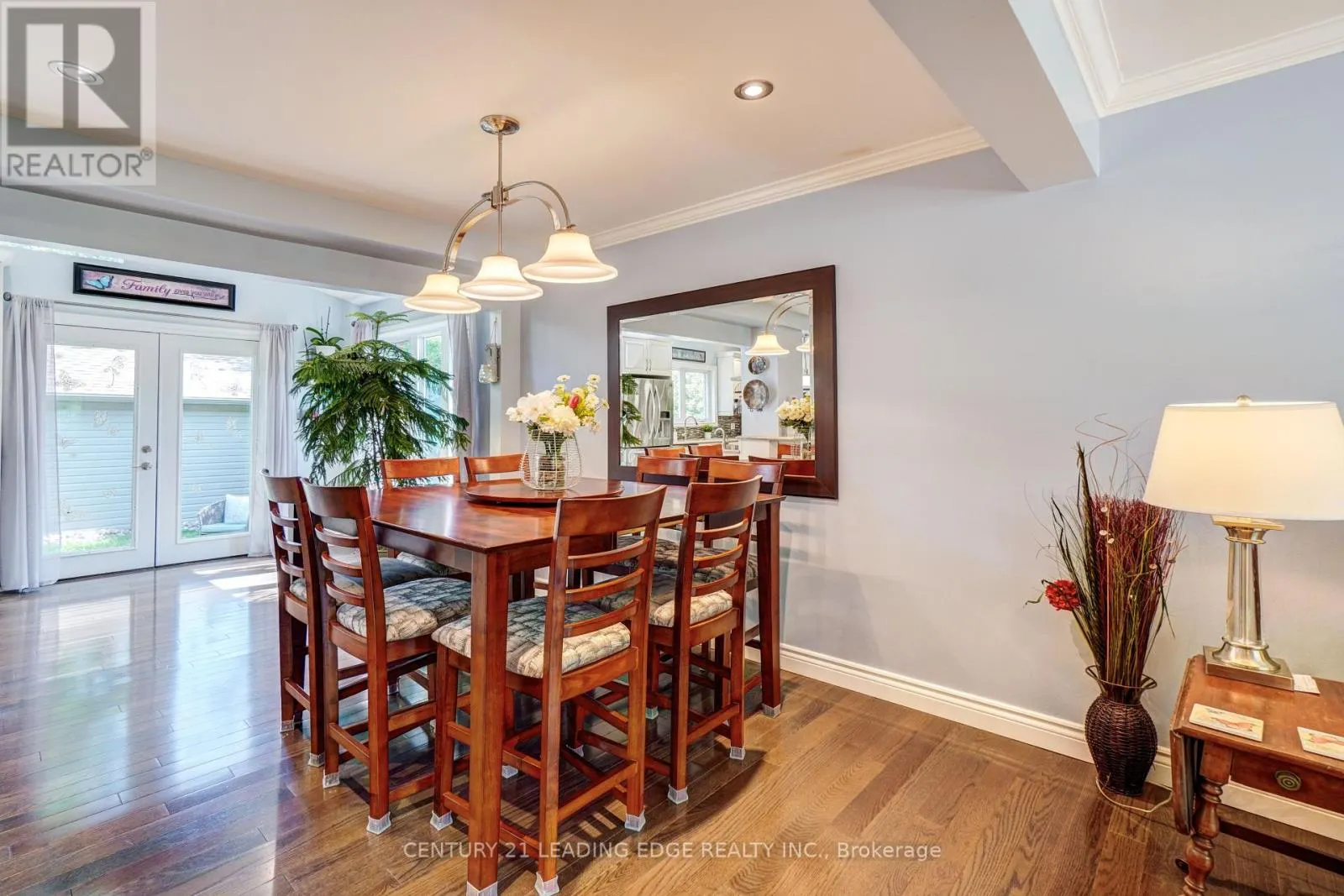 7 DINGLEY COURT
