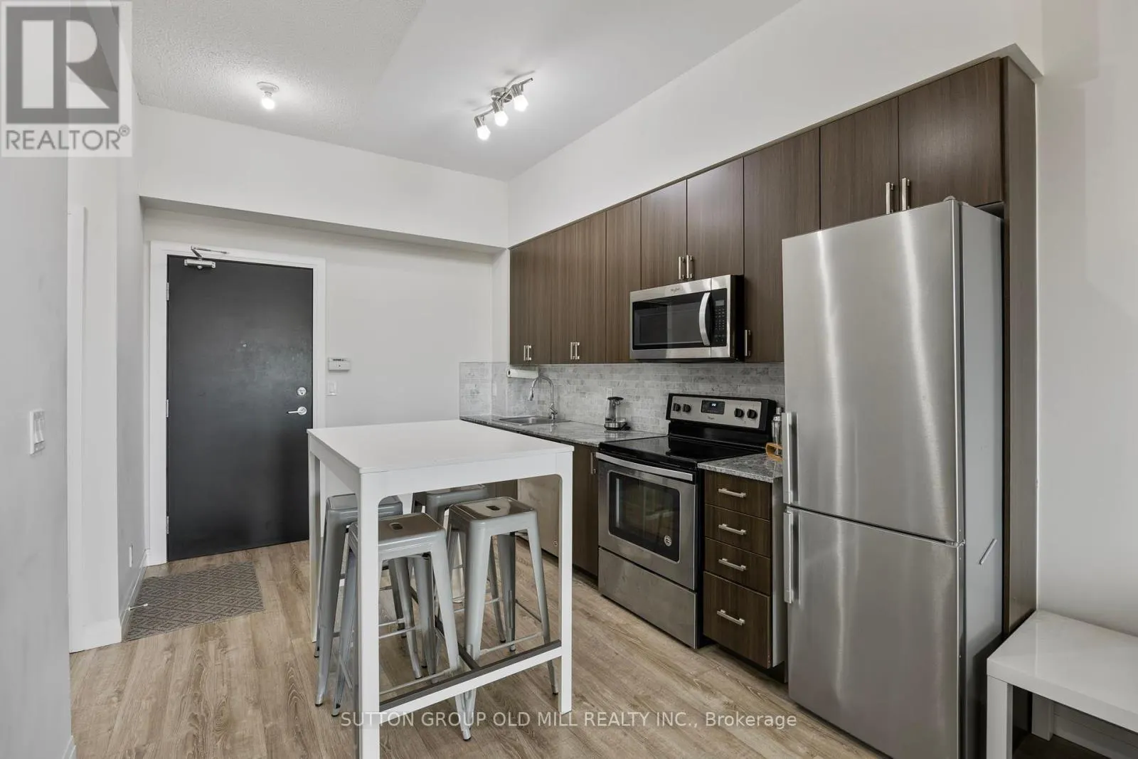 650 - 22 EAST HAVEN DRIVE
