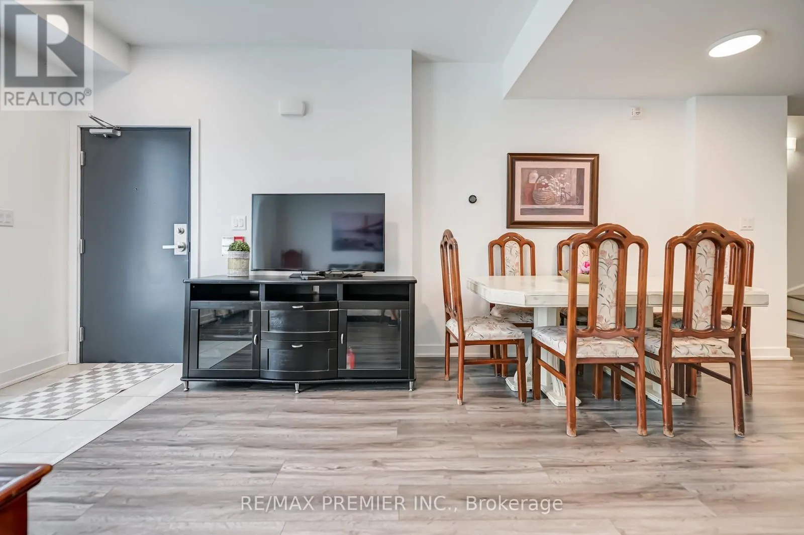 8 - 1479 O'CONNOR DRIVE