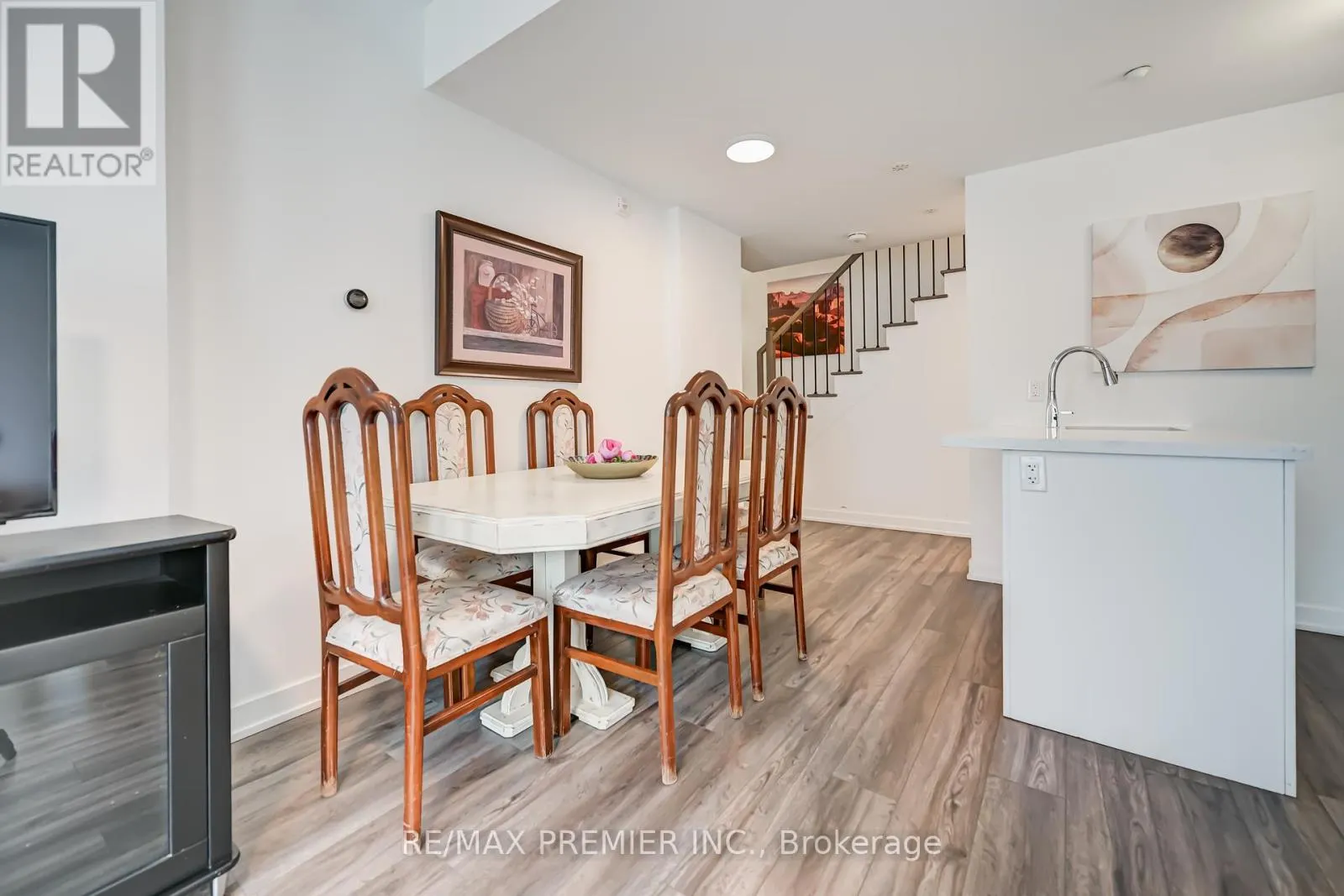 8 - 1479 O'CONNOR DRIVE
