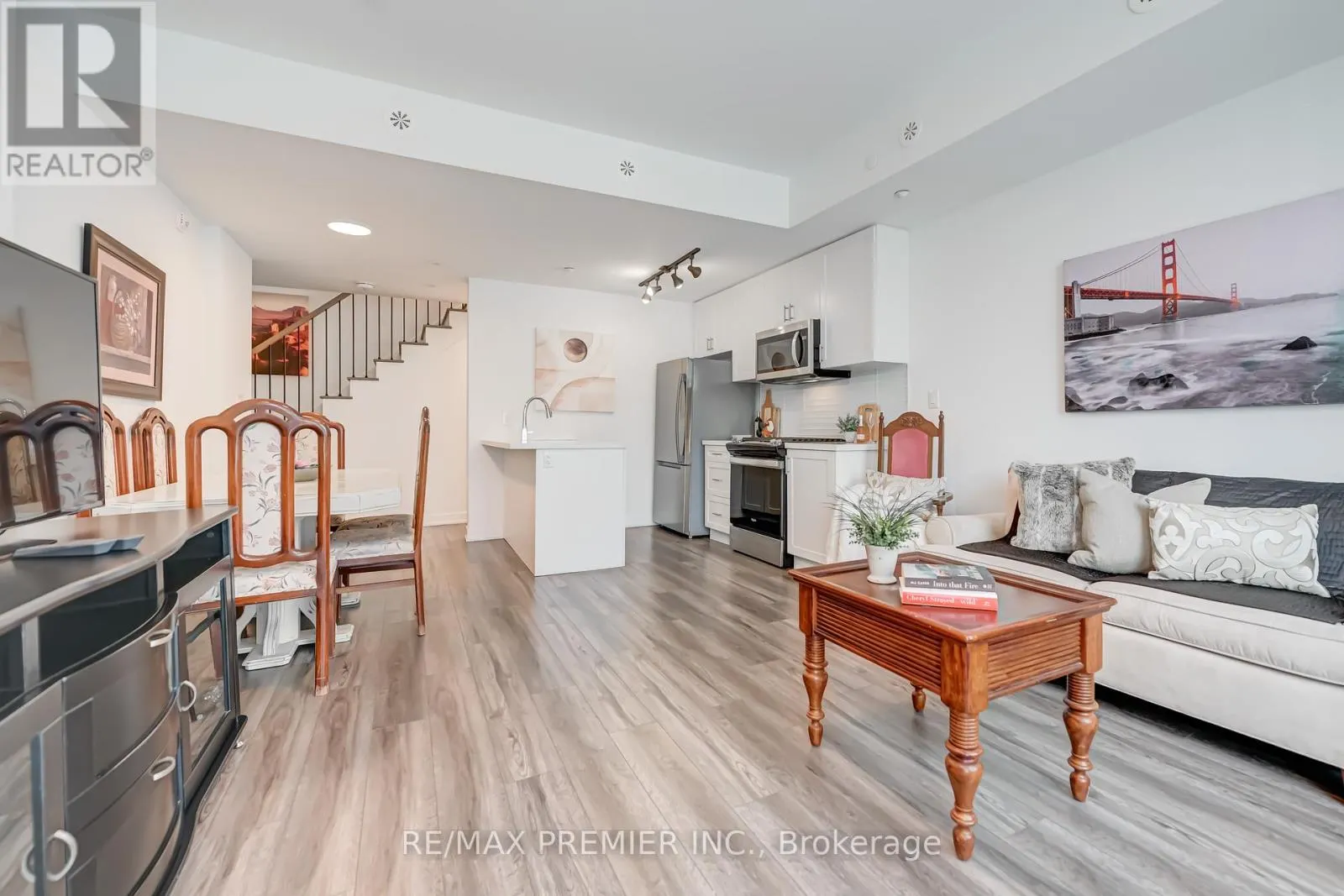 8 - 1479 O'CONNOR DRIVE