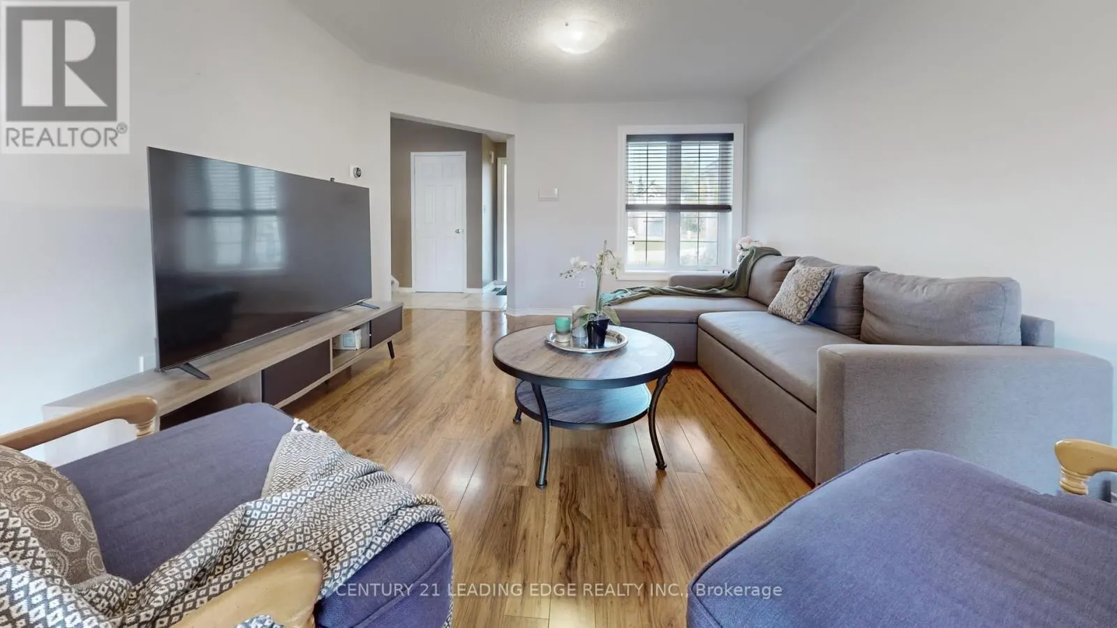 929 GLENBOURNE COURT
