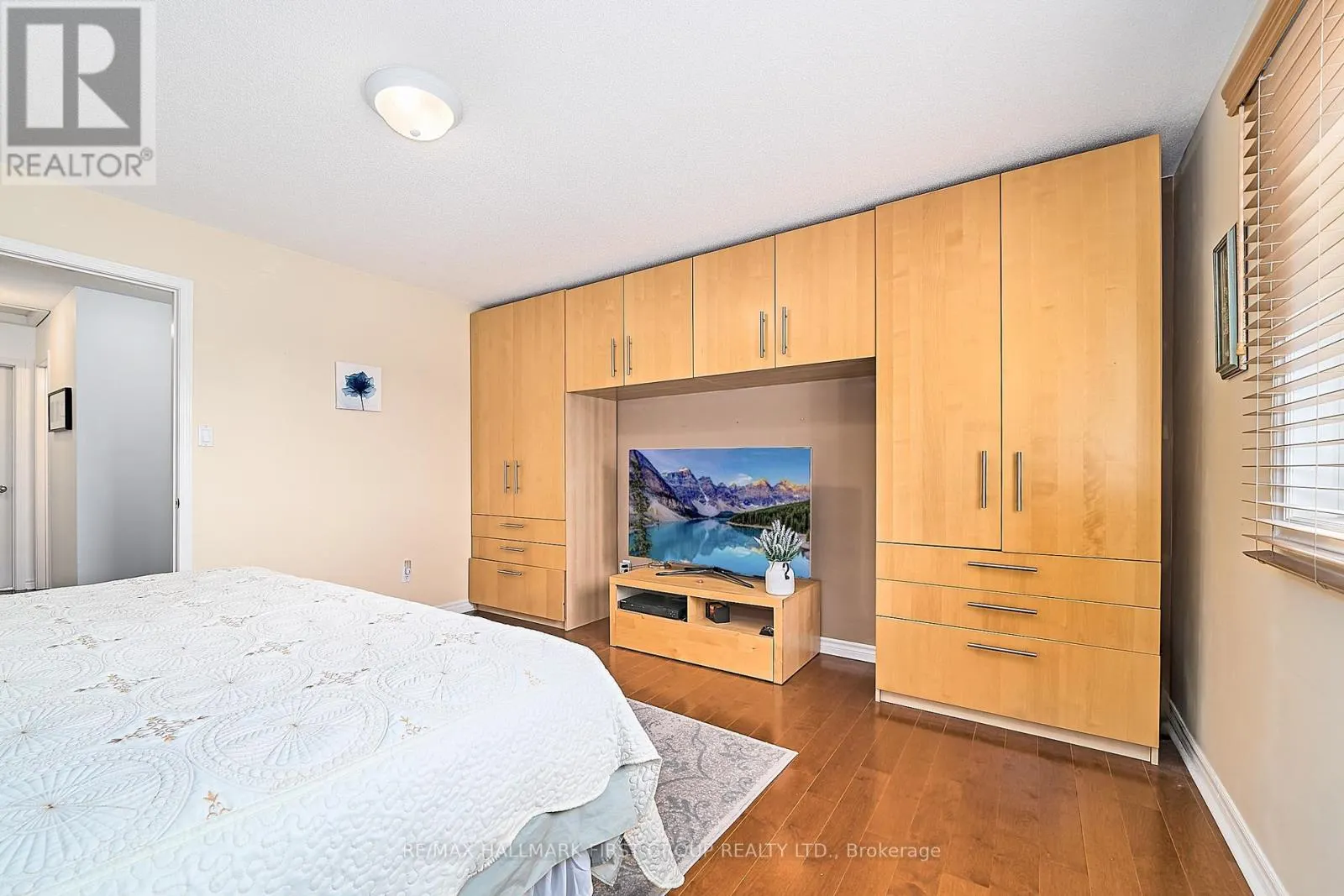 1505 AVONMORE SQUARE