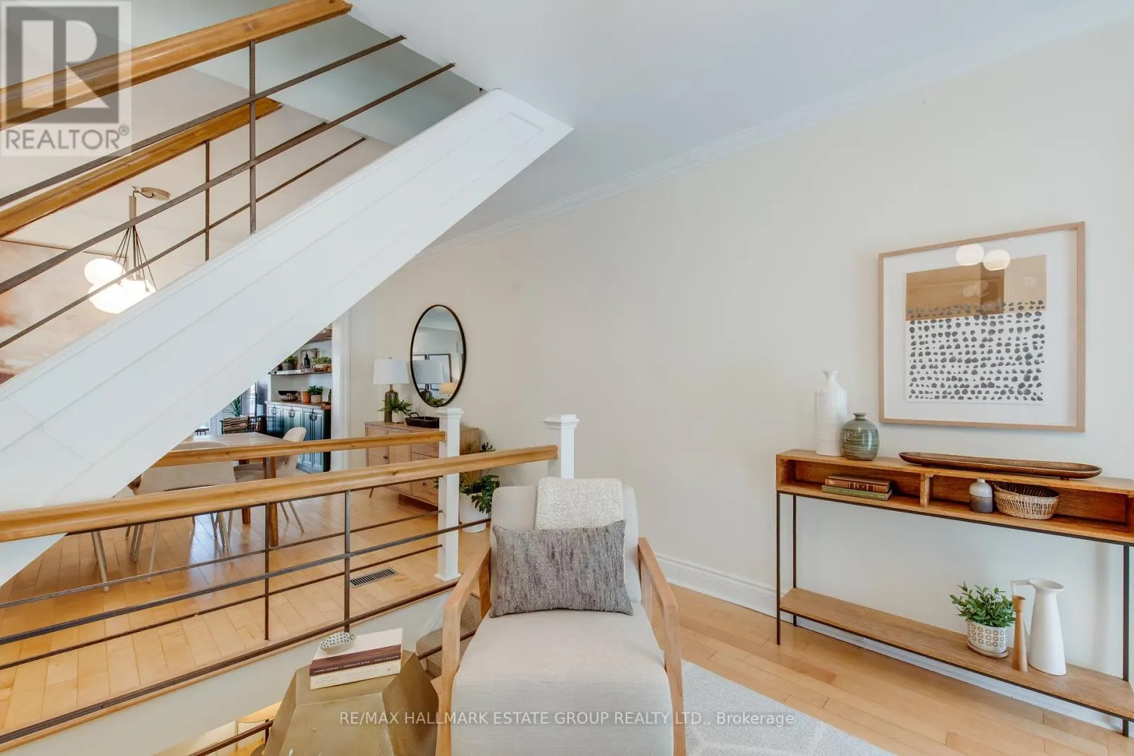 245 KENILWORTH AVENUE