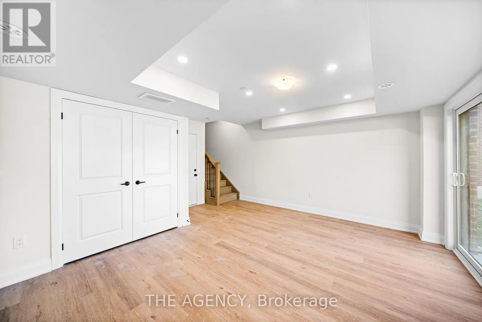 25 - 22 MARRET LANE