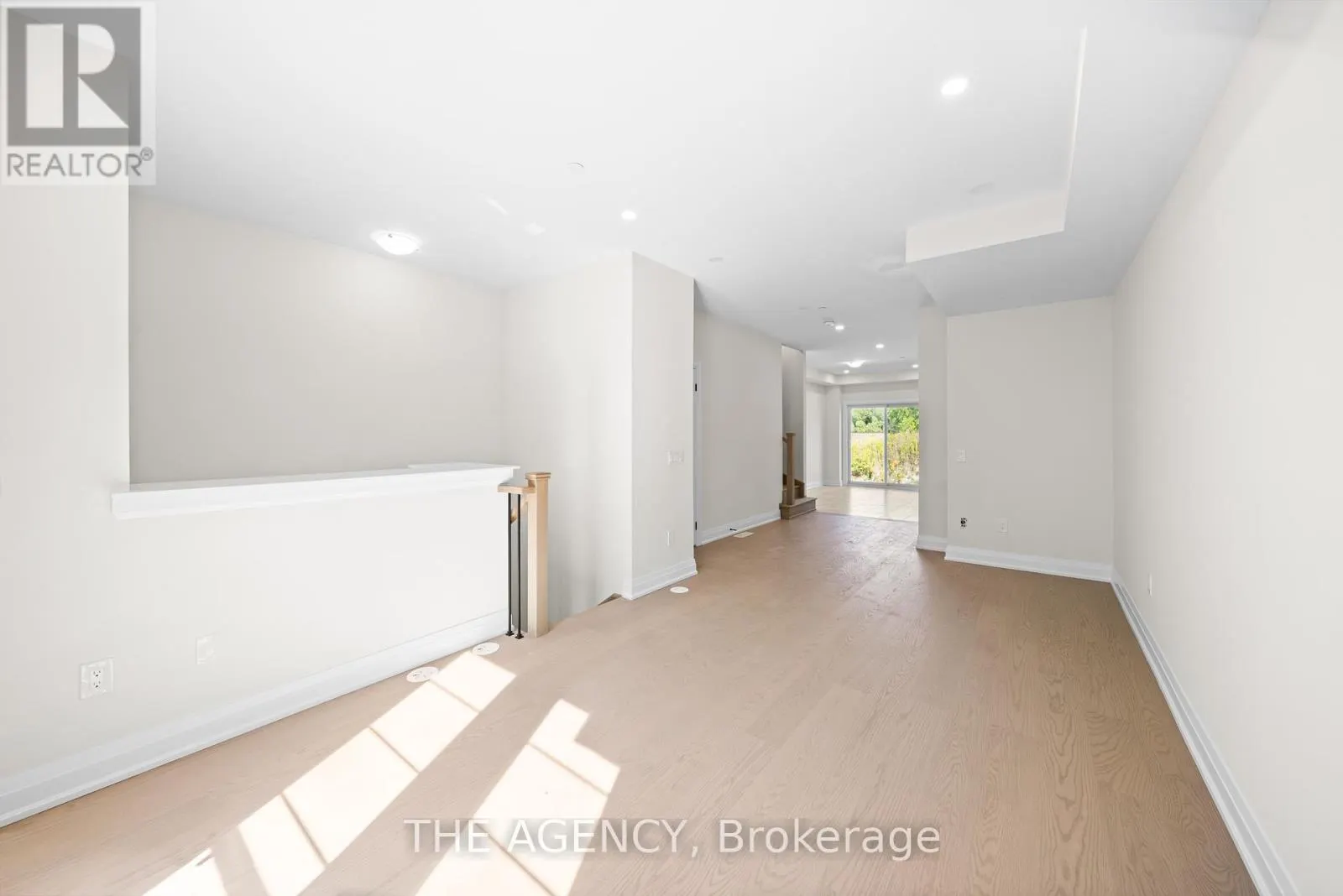 25 - 22 MARRET LANE