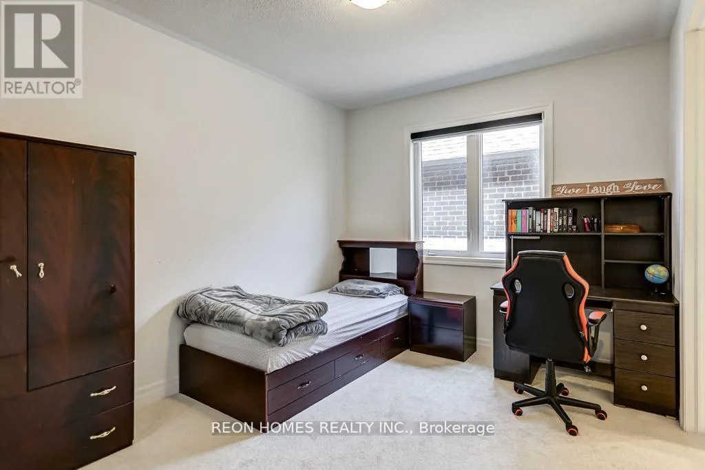 1423 SWALLOWTAIL LANE