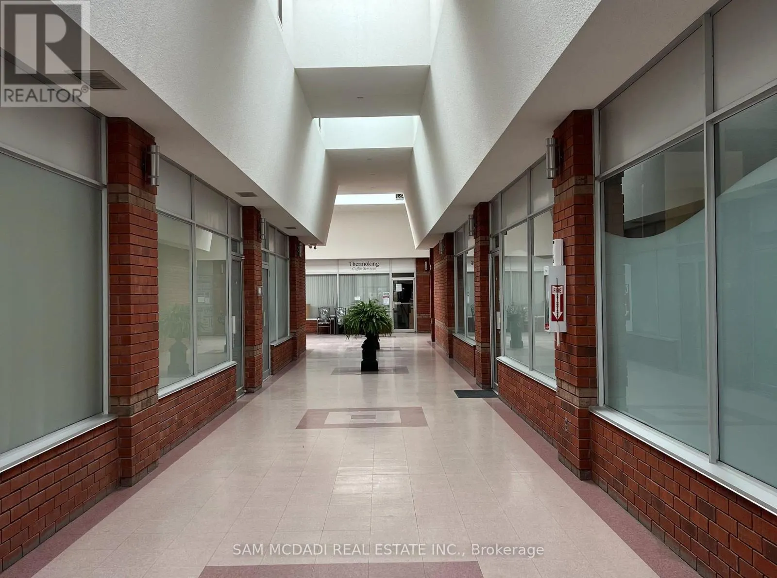 17 - 850 TAPSCOTT ROAD