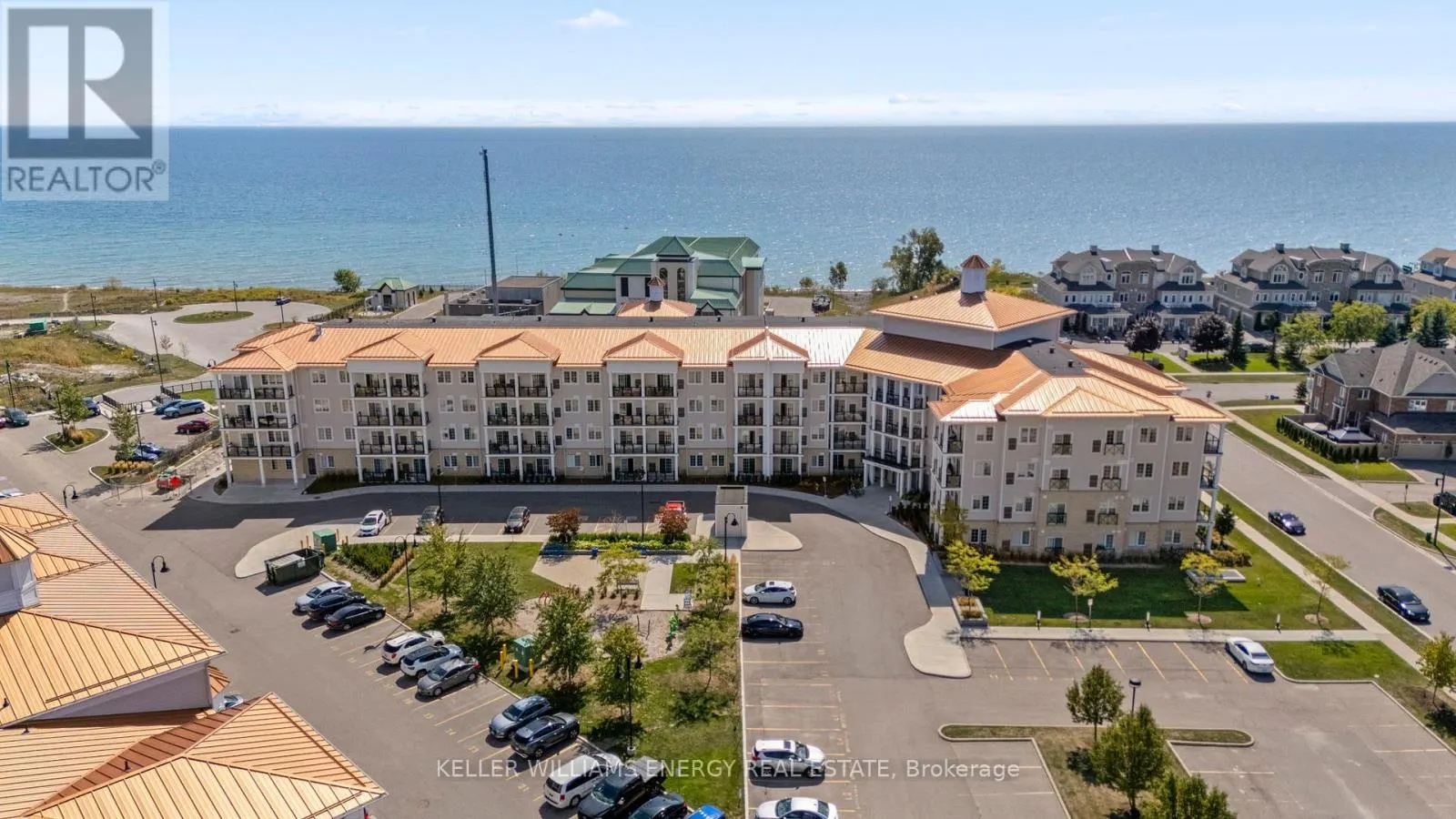 106 - 50 LAKEBREEZE DRIVE, #106