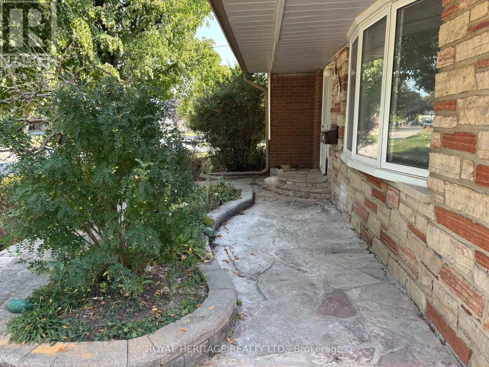 536 FAREWELL STREET