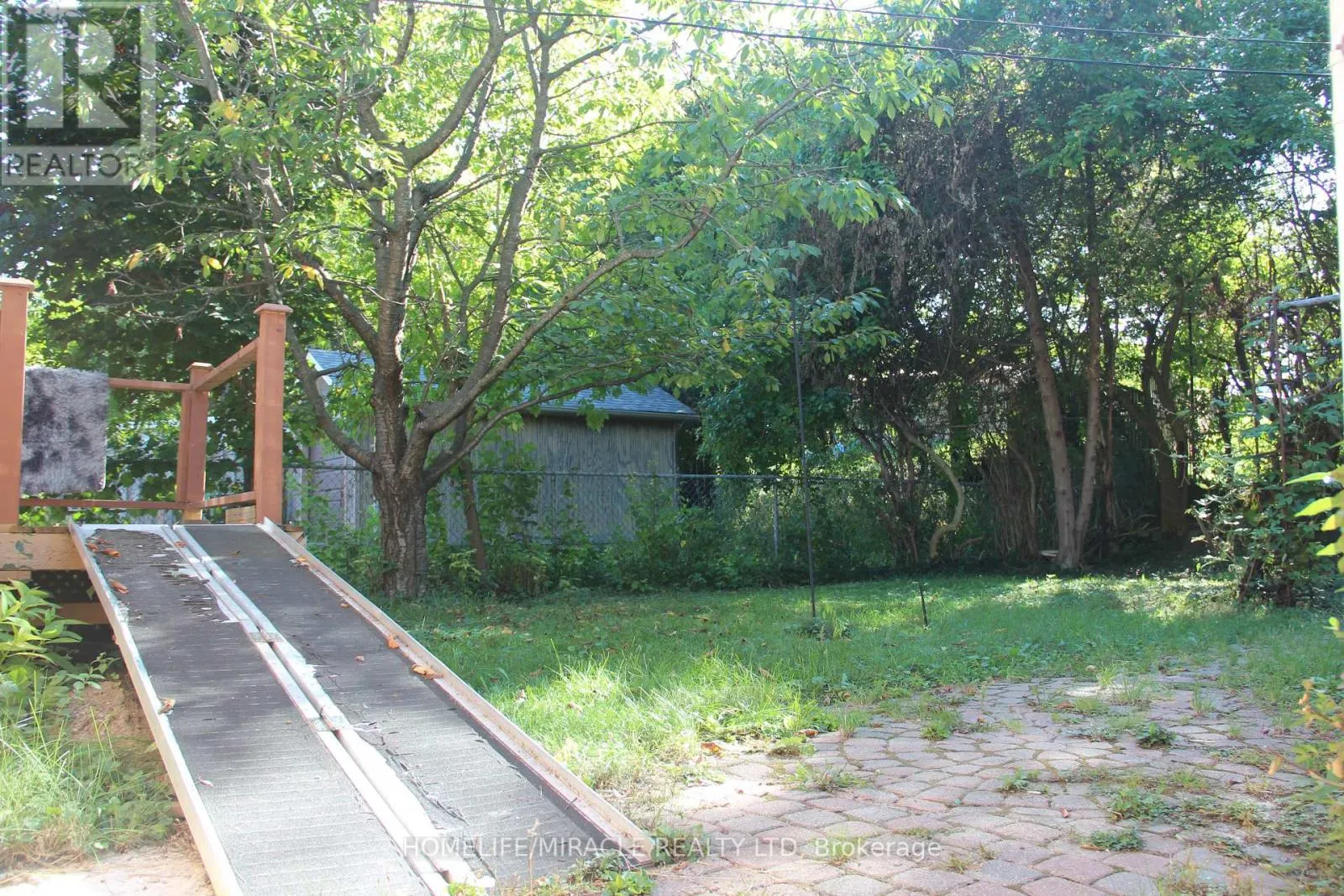 140 PORCHESTER DRIVE