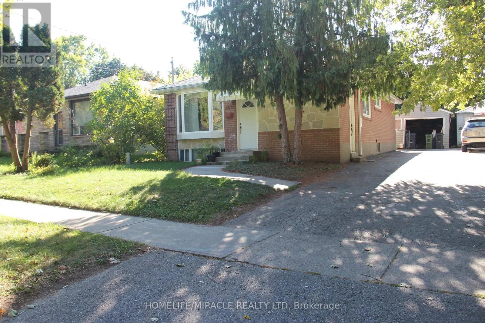 140 PORCHESTER DRIVE