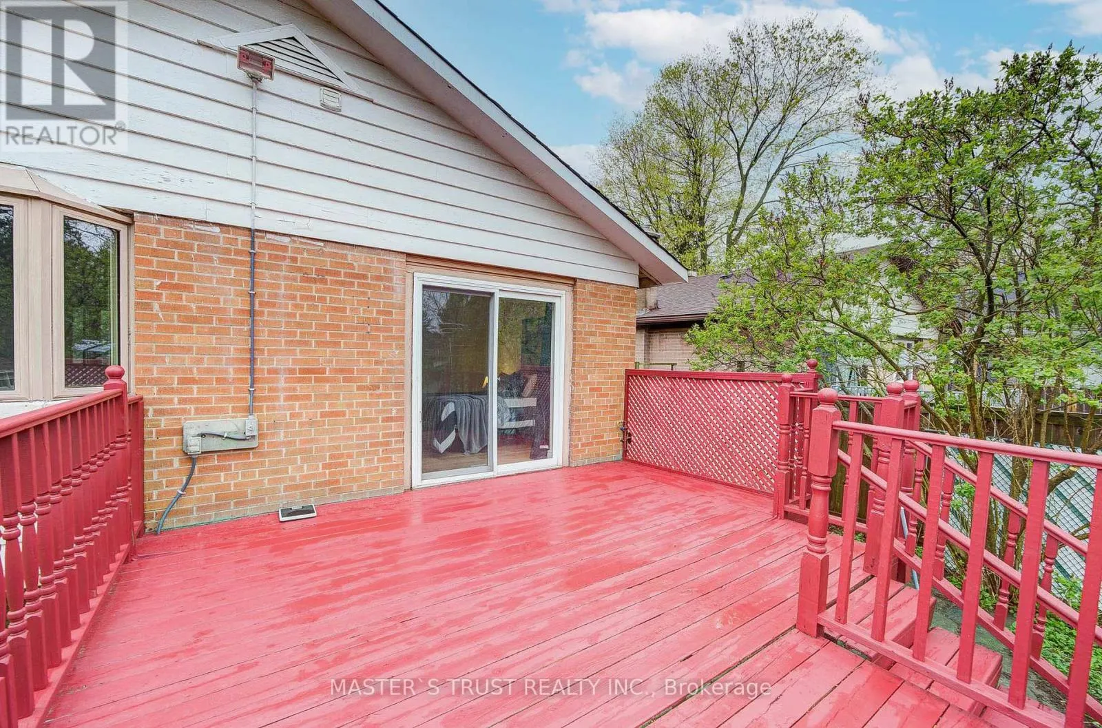 30 DEERFIELD ROAD