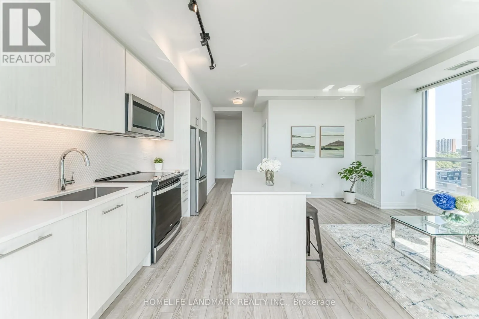 UNIT 712 - 268 MAIN STREET