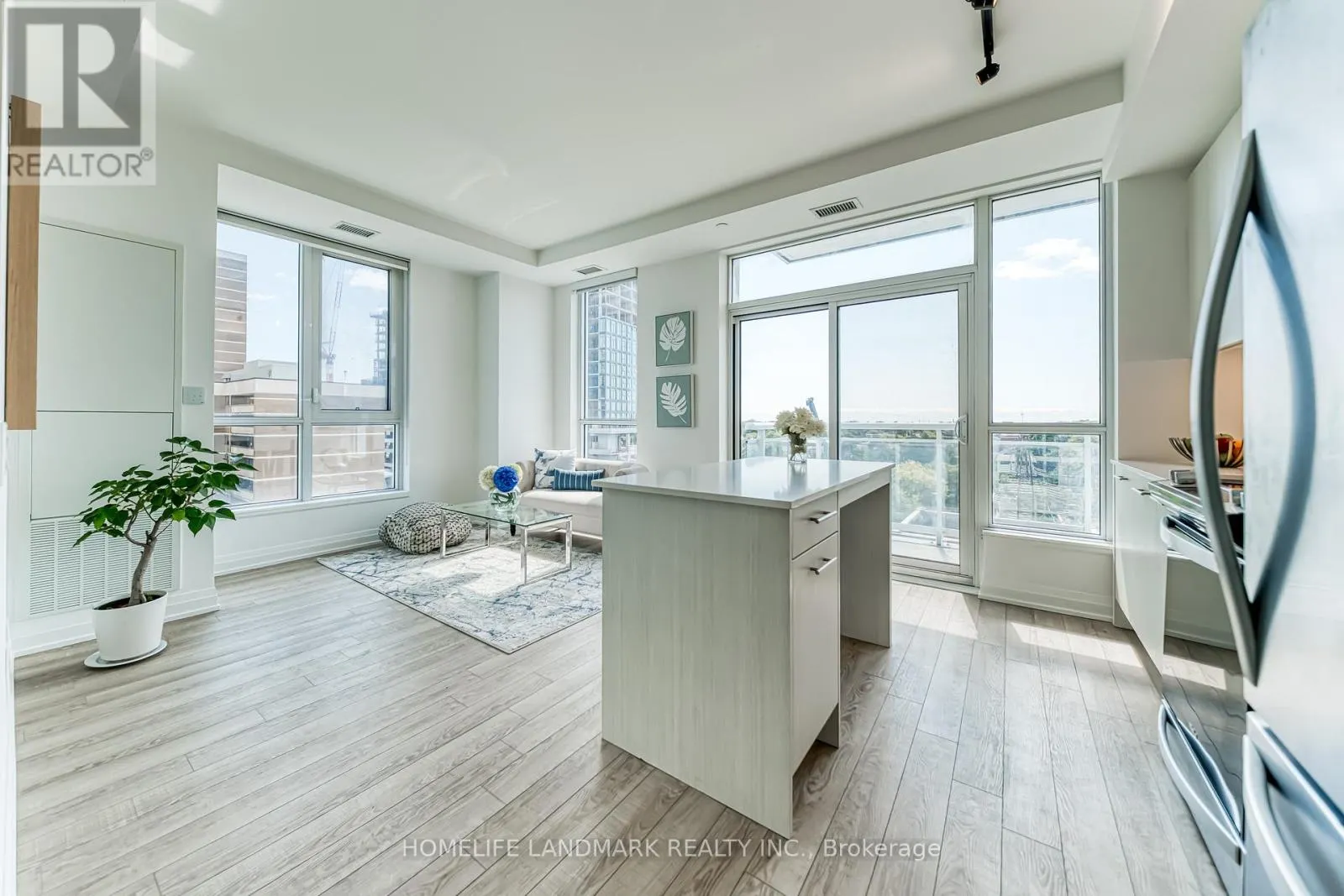 UNIT 712 - 268 MAIN STREET
