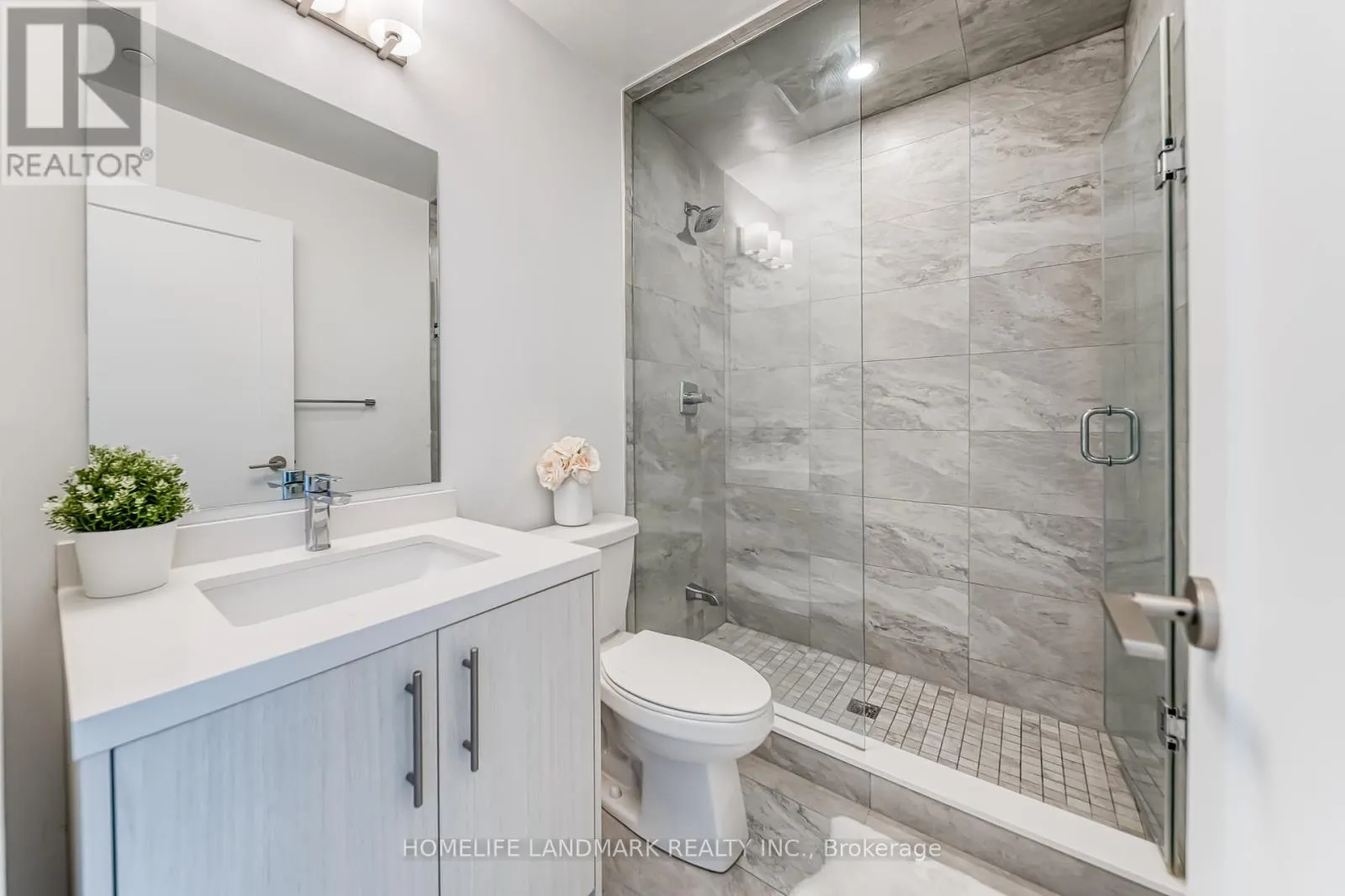 UNIT 712 - 268 MAIN STREET