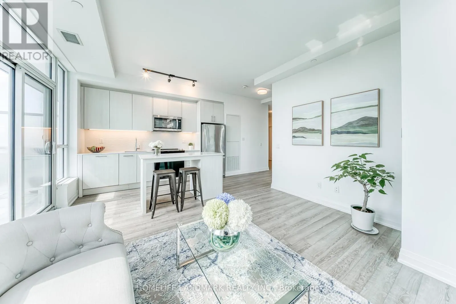 UNIT 712 - 268 MAIN STREET