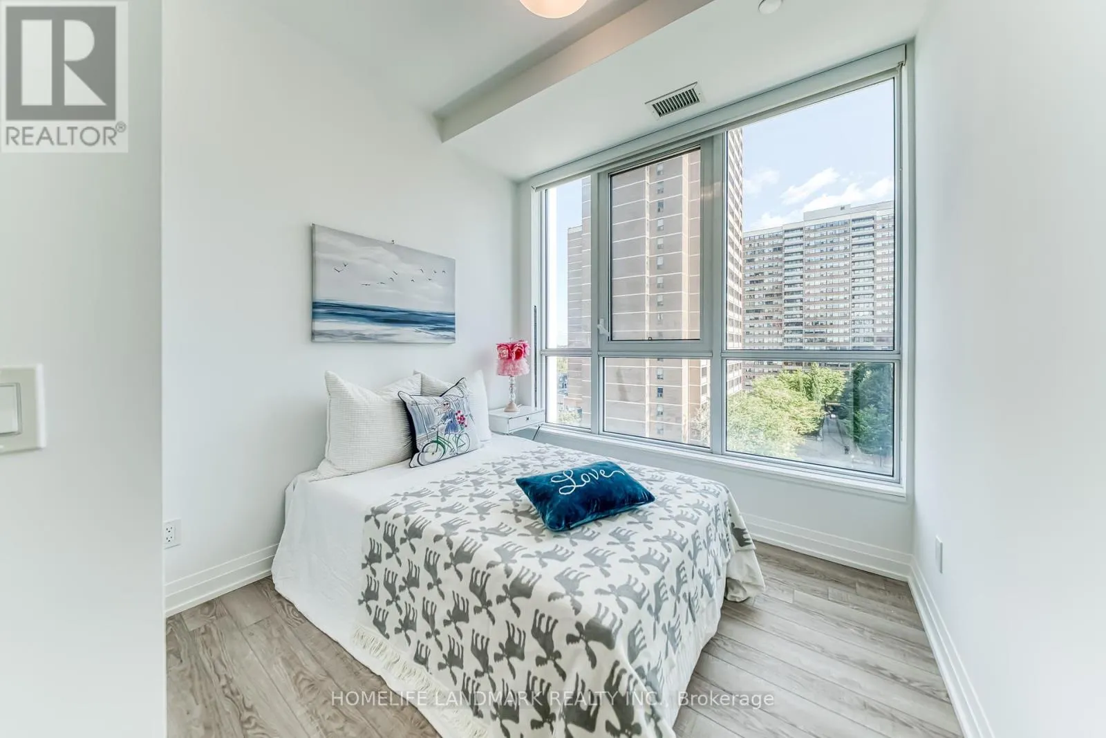 UNIT 712 - 268 MAIN STREET
